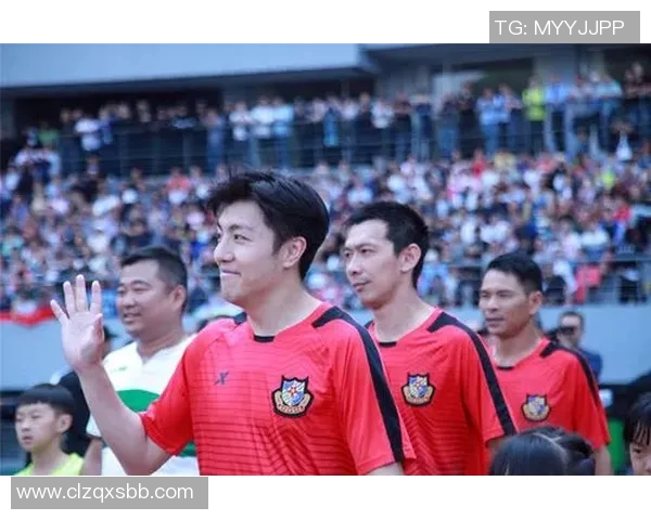 2008年汶川地震后足球明星纷纷捐款救灾展现大爱精神与社会责任