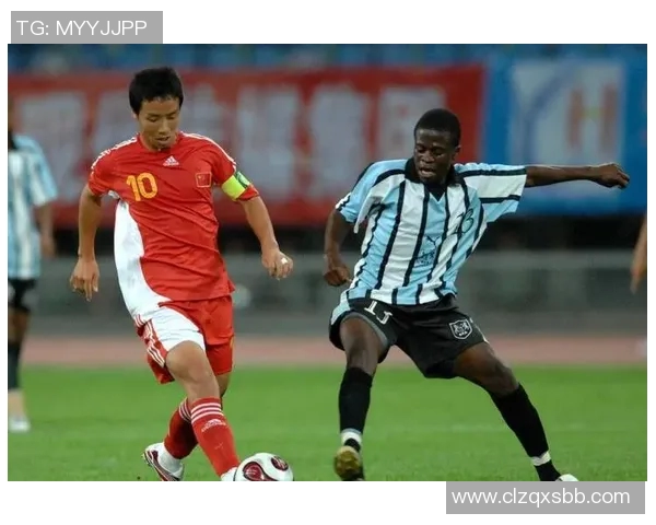 索马里裔足球球星的崛起与成就：从欧洲赛场到国际舞台的精彩表现