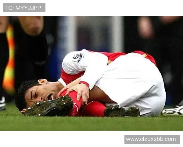 足球球星比赛中意外断腿震惊全场未来职业生涯前景堪忧 足球球星比赛中意外断腿震惊全场未来职业生涯前景堪忧