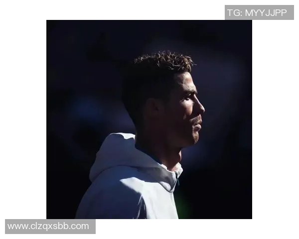 微信足球球星C罗独家头像亮相,展现无与伦比的足球魅力与风采 微信足球球星C罗独家头像亮相,展现无与伦比的足球魅力与风采