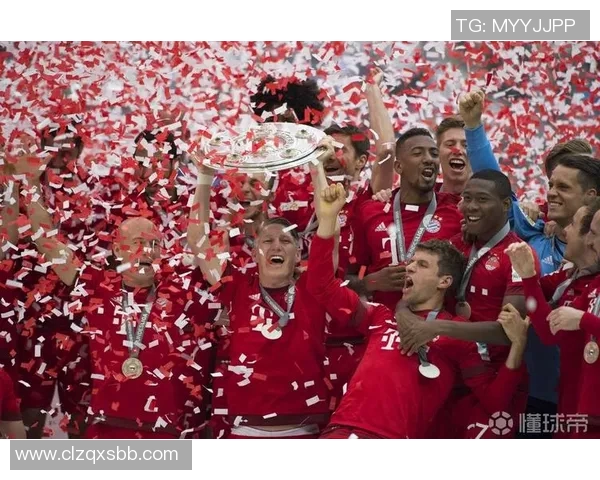 足球传奇施魏因施泰格签名卡珍藏版引发收藏热潮魅力不减 足球传奇施魏因施泰格签名卡珍藏版引发收藏热潮魅力不减